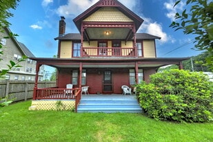 32 Seaside Ave in Milford, CT - Building Photo