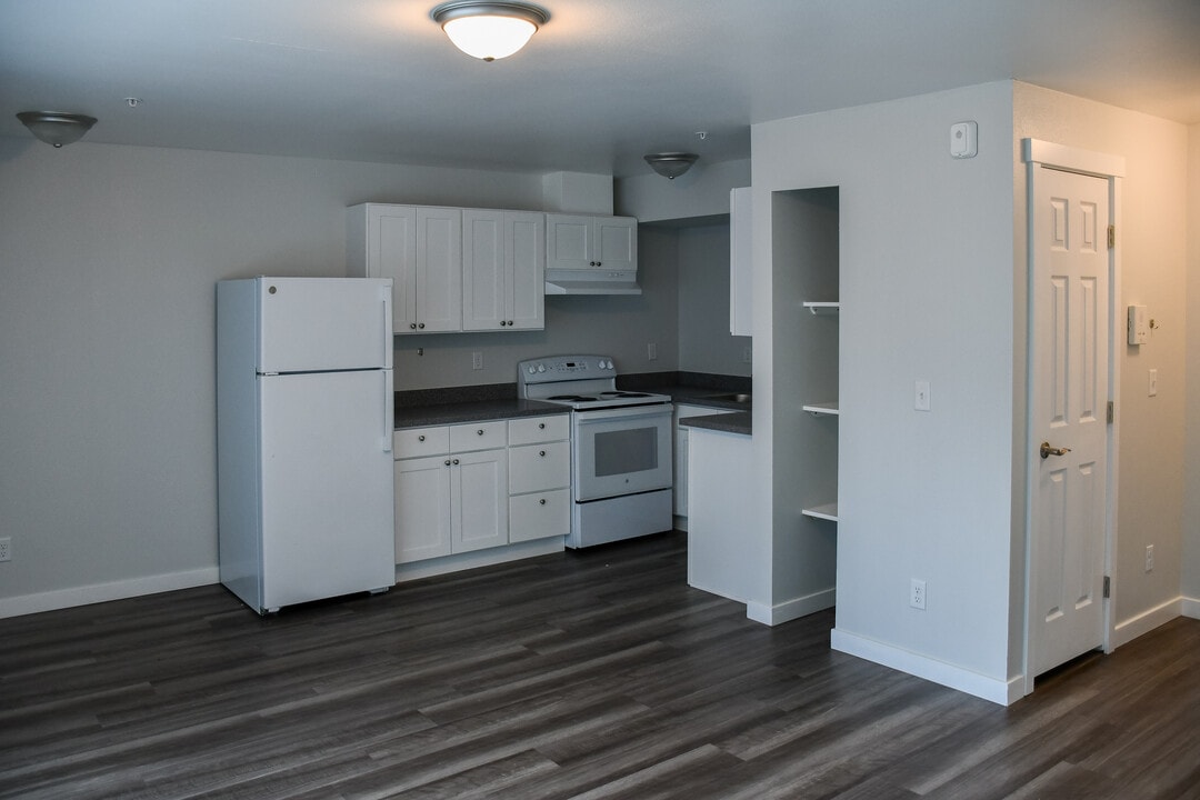 Greentree Apartments in Seattle, WA - Building Photo
