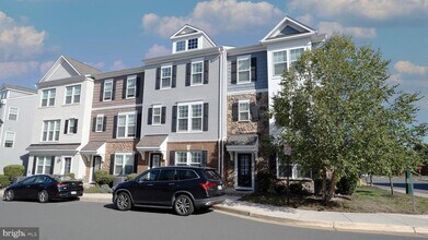 13804 Litespeed Way in Gainesville, VA - Building Photo - Building Photo