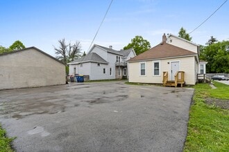 527 5th St in Green Bay, WI - Building Photo - Building Photo