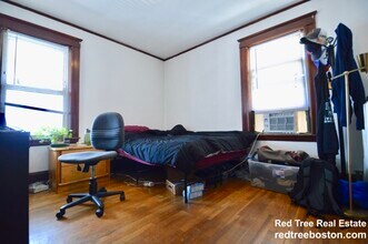 55 Etna St, Unit 1 in Boston, MA - Foto de edificio - Building Photo