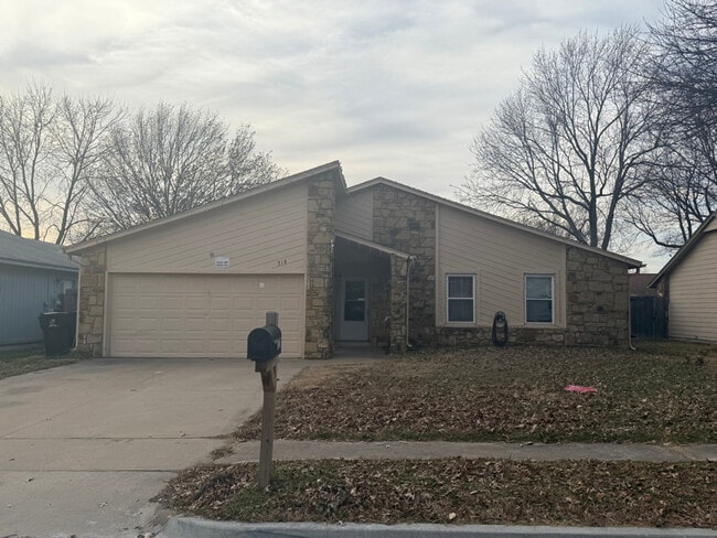 1716 N Butternut Ave