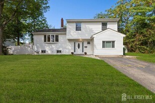 5 E Waverly Dr in Edison, NJ - Building Photo