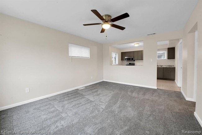 11140 Ocalla Dr in Warren, MI - Building Photo - Building Photo