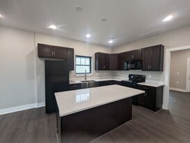 22 Estes Wy in Batesville, AR - Building Photo