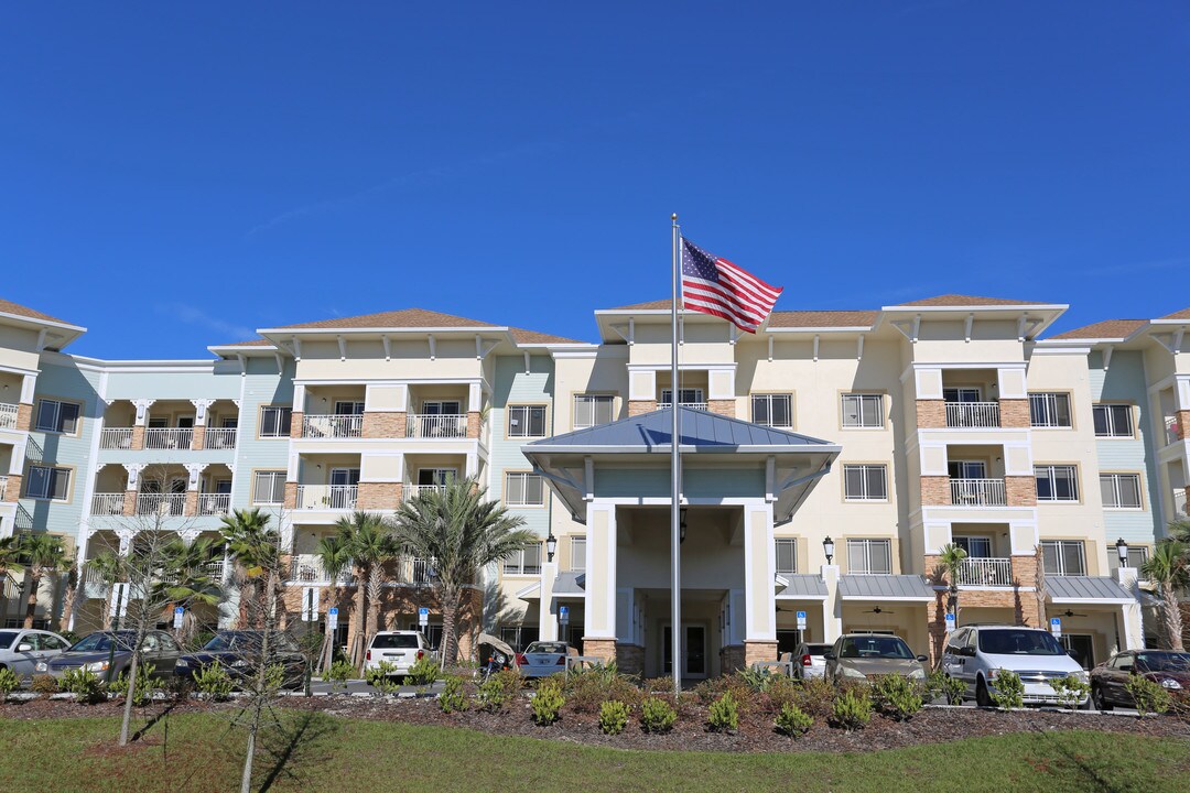 Pinellas Heights in Largo, FL - Foto de edificio