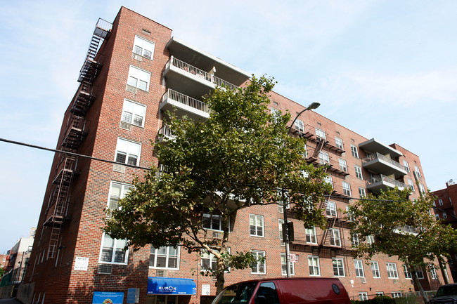 Trafalgar in Flushing, NY - Building Photo - Building Photo