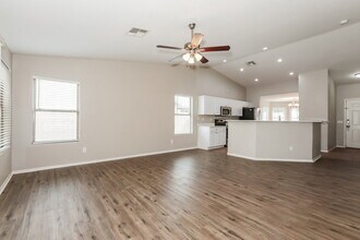 39812 N Vincenza St in Queen Creek, AZ - Building Photo - Building Photo