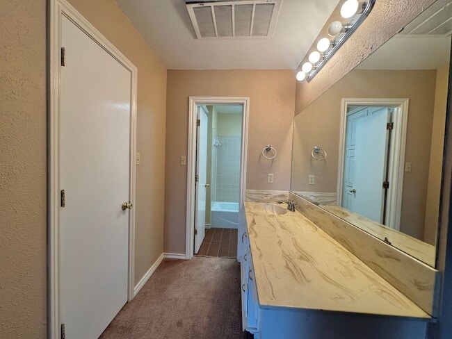 25 Fernwood Dr in Texarkana, TX - Building Photo - Building Photo