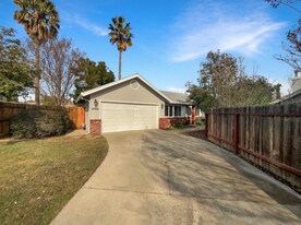 4744 Ponderay Ln in Sacramento, CA - Building Photo