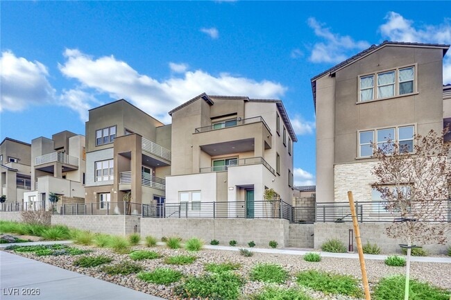 property at 1749 S Desert Foothills Dr