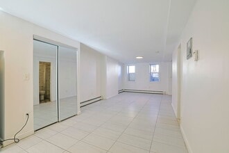 296 Mill St in Poughkeepsie, NY - Building Photo - Building Photo