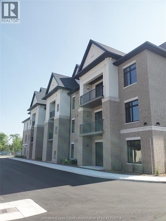 1855 Wyoming Ave in Lasalle, ON - Building Photo - Building Photo