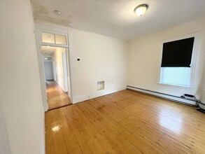 1 Folsom Ave, Unit 3 in Boston, MA - Building Photo - Building Photo