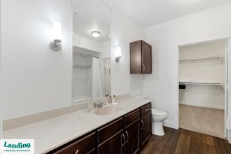 7373 Valley View Ln, Unit 1084 in Dallas, TX - Building Photo - Building Photo