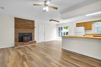 120 Tar Heel Dr in Havelock, NC - Building Photo - Building Photo