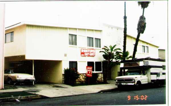 The Coronado Apartments in Long Beach, CA - Building Photo