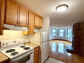 482 Beacon St, Unit 401 in Boston, MA - Foto de edificio - Building Photo