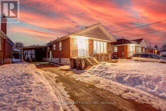 58 Gully Dr in Toronto, ON - Building Photo - Building Photo