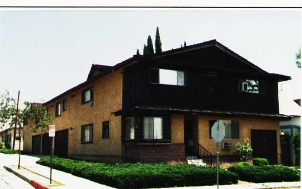 7202 Milton Ave in Whittier, CA - Foto de edificio