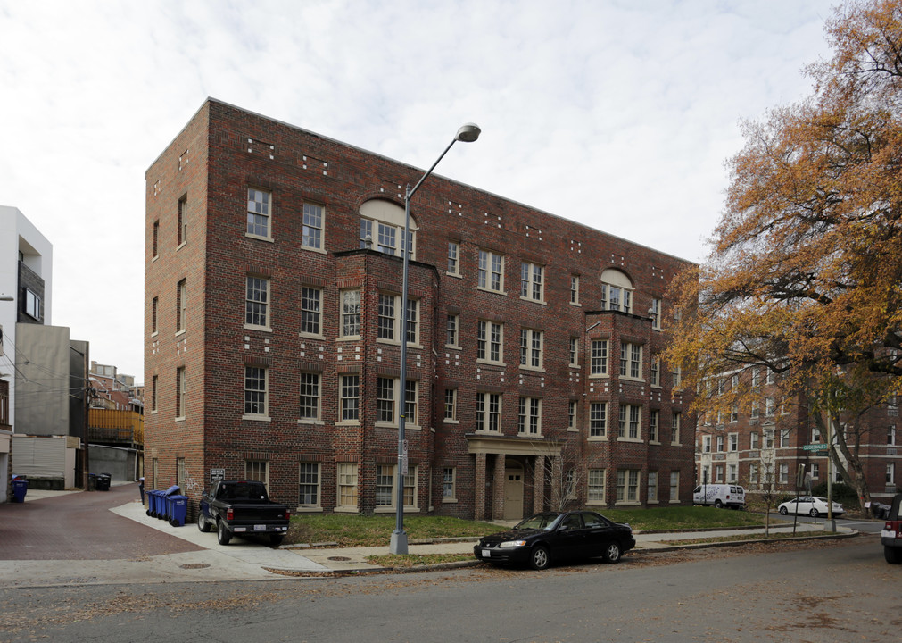 Adams Morgan Mount Pleasant in Washington, DC - Building Photo