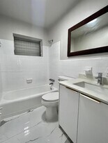 226 SW 6th St, Unit A in Dania Beach, FL - Building Photo