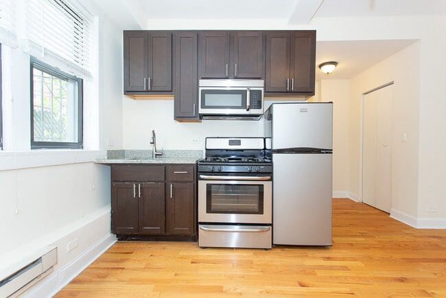 4735 N Hermitage Ave, Unit A01C