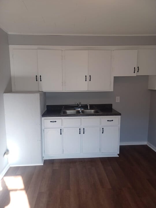 1301 20th St N in Columbus, MS - Building Photo