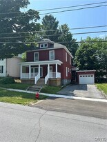 135 N Washington St in Carthage, NY - Building Photo