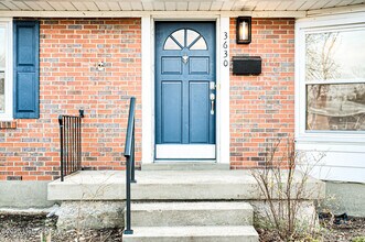 3630 Windward Way in Louisville, KY - Foto de edificio - Building Photo