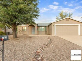 112 Buffalo Dr in Huachuca City, AZ - Building Photo
