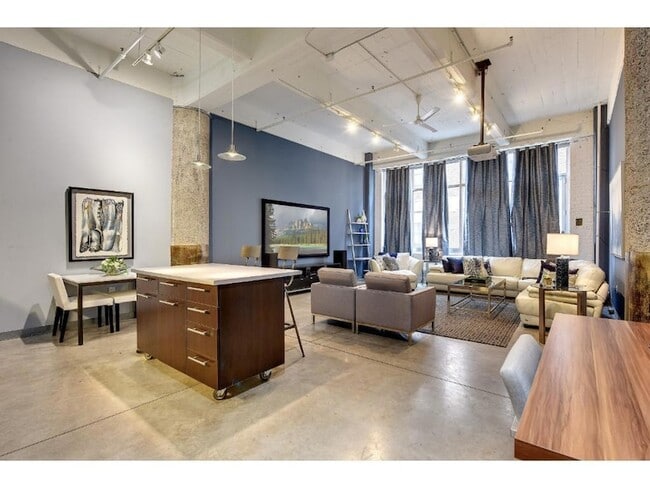 property at 700 N Washington Ave