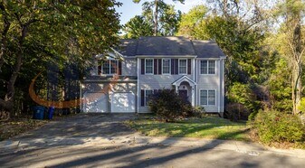 15 Woodcliff Cir in Durham, NC - Building Photo