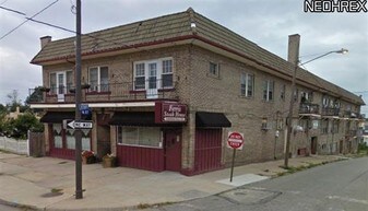 8702 Detroit Ave in Cleveland, OH - Building Photo