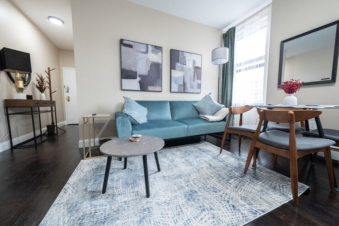 241 W 113th St in New York, NY - Building Photo