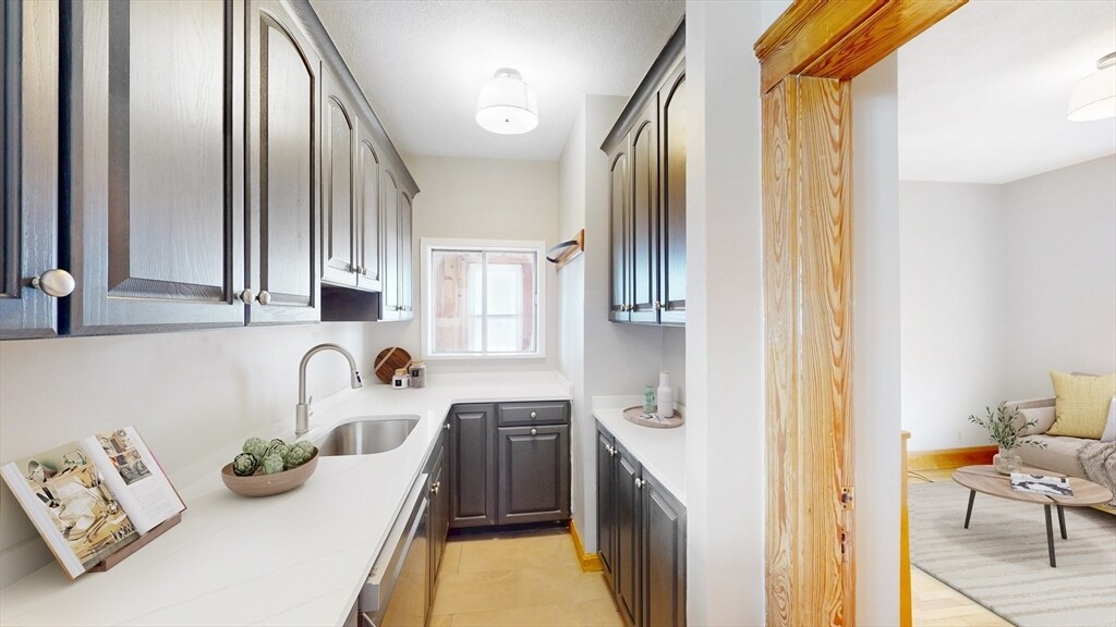 93 Faywood Ave in Boston, MA - Building Photo