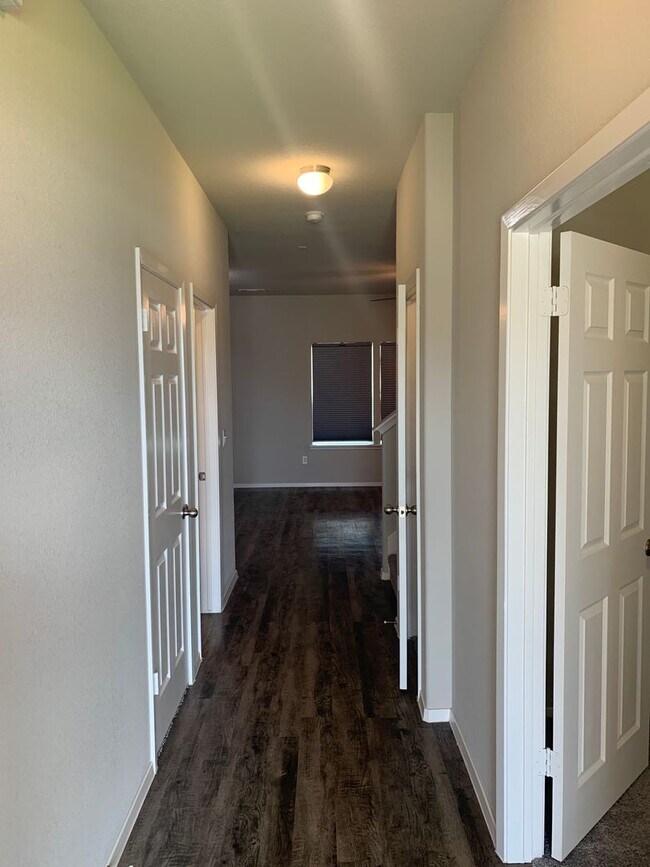 1621 Scotland Dr in Centerton, AR - Building Photo - Building Photo