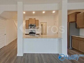 6135 Taramore Ln NW in Huntsville, AL - Building Photo - Building Photo