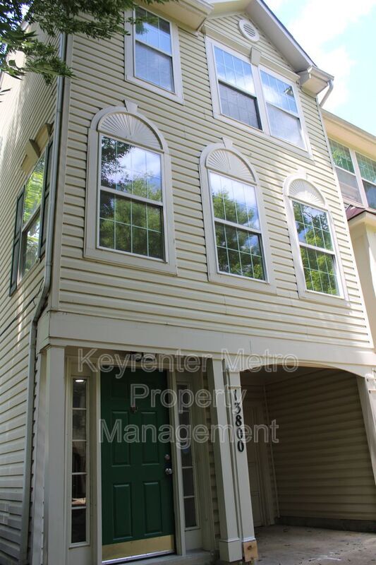 13800 Fareham Ln in Upper Marlboro, MD - Building Photo - Building Photo