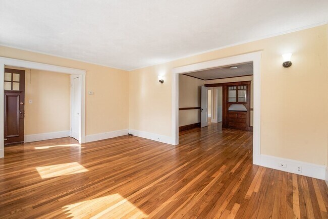 59 Orchard St in Watertown, MA - Building Photo - Building Photo