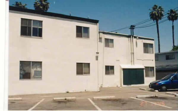 Riveria Arms Apartments in Riverside, CA - Foto de edificio - Building Photo