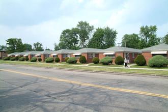 Corte Villas in Detroit, MI - Foto de edificio - Building Photo