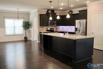 408 Bay Tree Ln SW in Huntsville, AL - Building Photo - Building Photo