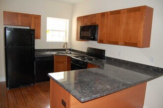 2215 N Camac St in Philadelphia, PA - Building Photo - Building Photo