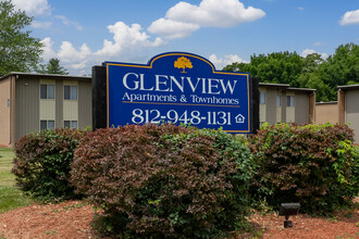 Glenview Apartments in Clarksville, IN - Building Photo - Building Photo