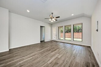 133 Bauer Lp in Liberty Hill, TX - Building Photo - Building Photo