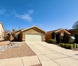 7451 Redpoll Rd NW in Albuquerque, NM - Building Photo - Building Photo