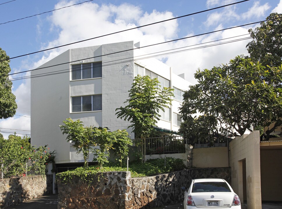 502 Captain Cook St in Honolulu, HI - Building Photo