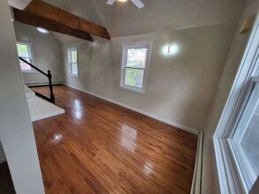 15 E Parmenter St in Newburgh, NY - Building Photo - Building Photo