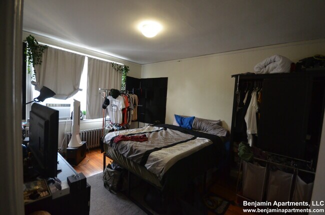 2039 Commonwealth Ave, Unit 2
